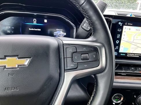 Used 2023 Chevrolet Silverado 1500 LT AWD/4WD image 23