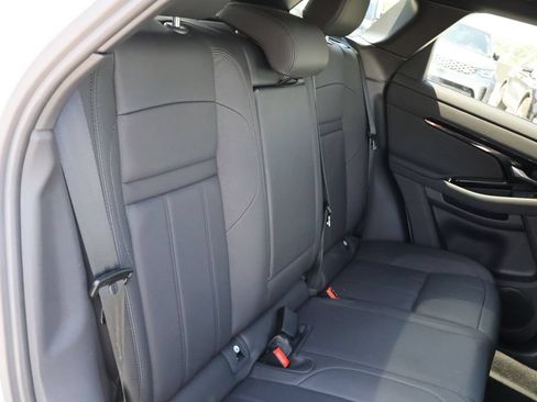 Certified 2026 Land Rover Range Rover Evoque Dynamic SE AWD/4WD image 12