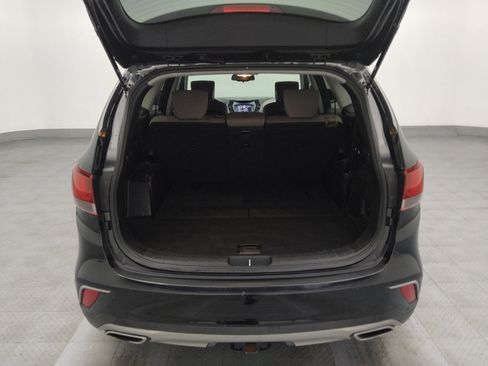 Used 2017 Hyundai Santa Fe SE image 29