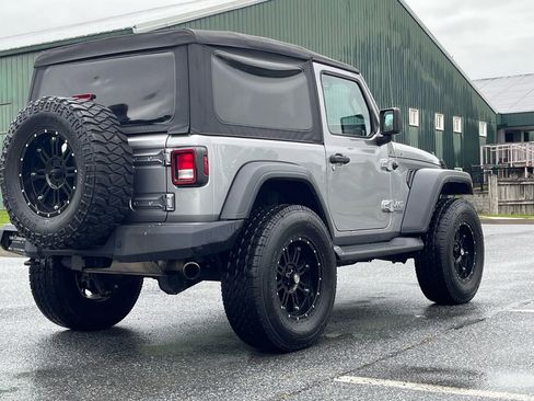 Used 2018 Jeep Wrangler Sport AWD/4WD image 8