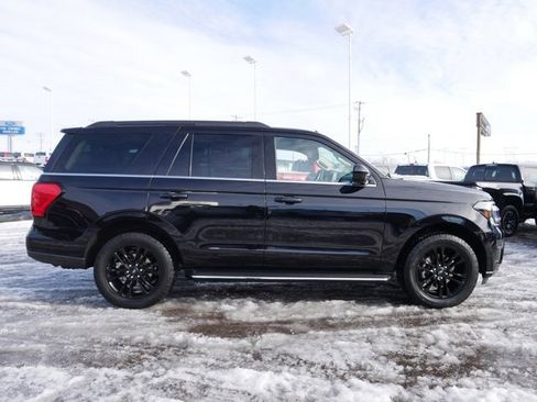 Certified 2022 Ford Expedition XLT image 2