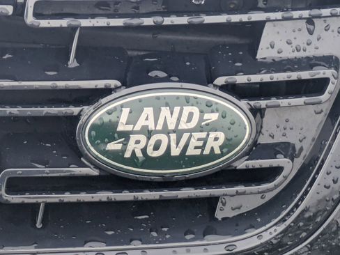 Used 2024 Land Rover Range Rover Evoque Dynamic SE image 32