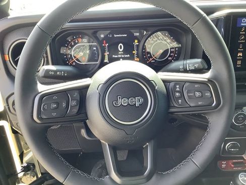 New 2026 Jeep Gladiator Mojave AWD/4WD image 11