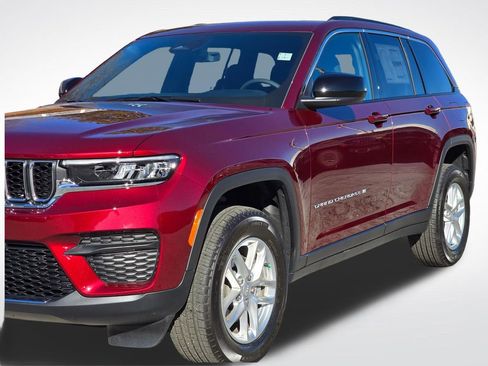 New 2025 Jeep Grand Cherokee Laredo X w/ Luxury Tech Group I image 45