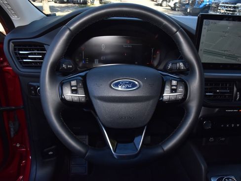 Used 2024 Ford Escape SE image 22