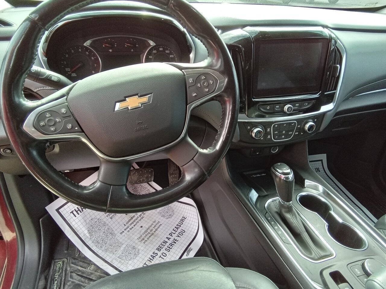 Used 2018 Chevrolet Traverse Premier w/ Driver Confidence II Package FWD image 18