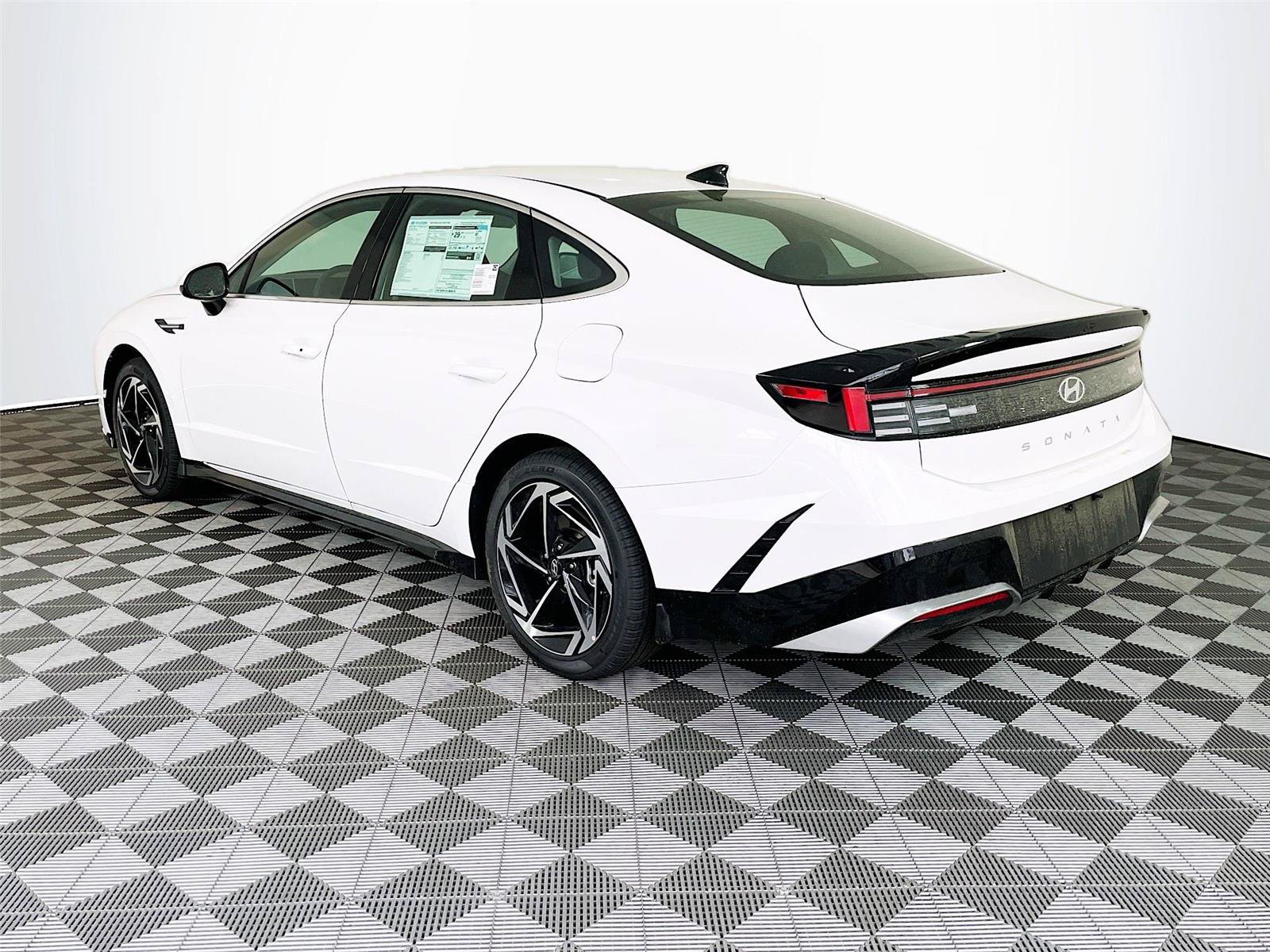 New 2026 Hyundai Sonata SEL FWD image 4