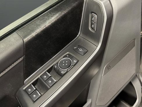 Used 2025 Ford F250 XLT w/ Black Appearance Package image 29