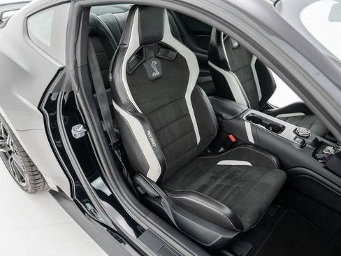 Used 2021 Ford Mustang Shelby GT500 w/ Technology Package image 30