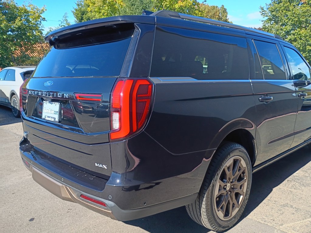 Used 2025 Ford Expedition Max King Ranch AWD/4WD image 5