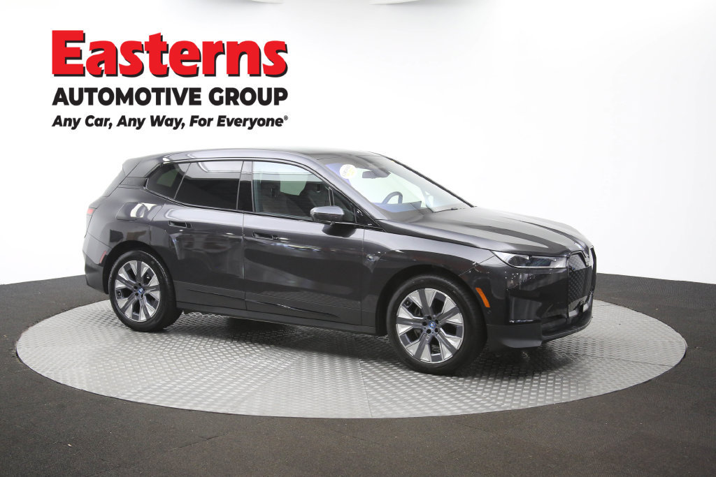 Used 2024 BMW iX xDrive50 AWD/4WD image 48