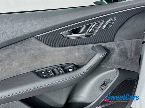 Used 2025 Audi SQ7 Premium Plus AWD/4WD image 39