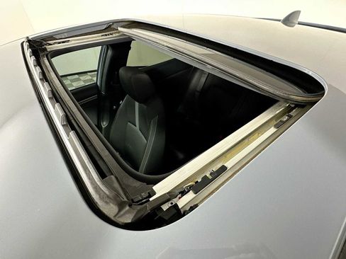 Used 2021 Honda Civic EX image 19