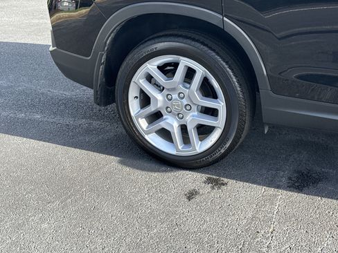 Used 2025 Honda Passport EX-L image 33