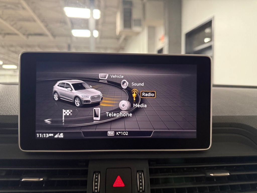 Used 2019 Audi Q5 2.0T Premium Plus w/ Premium Plus Package AWD/4WD image 12
