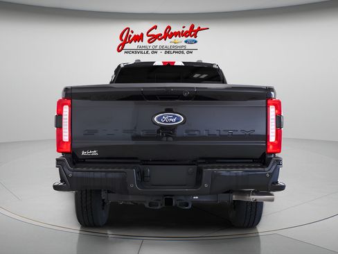 Used 2024 Ford F250 Lariat w/ Lariat Ultimate Package AWD/4WD image 5