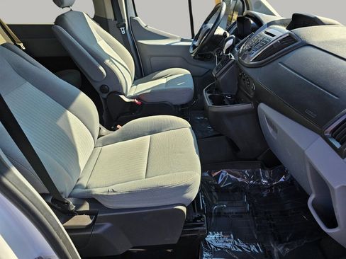 Used 2015 Ford Transit 350 XLT image 23