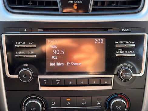 Used 2018 Nissan Altima 2.5 S w/ S Convenience Package FWD image 19