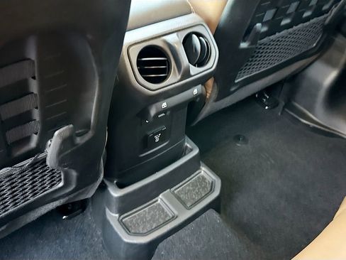 Used 2021 Jeep Wrangler Unlimited Rubicon w/ Safety Group image 27