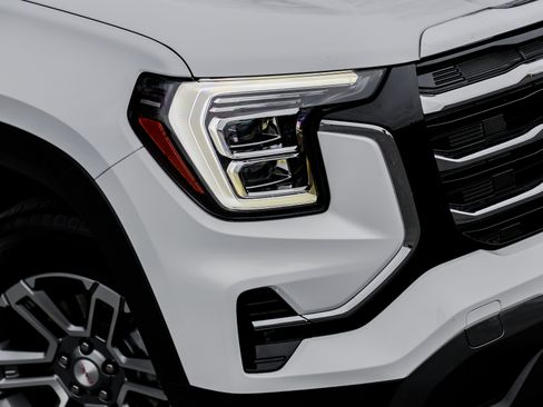 New 2026 GMC Terrain Elevation w/ Technology Package II image 3