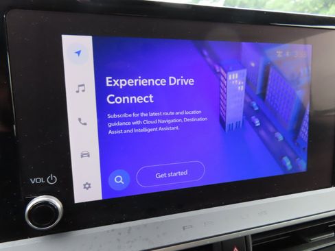 Used 2024 Toyota Prius LE image 21