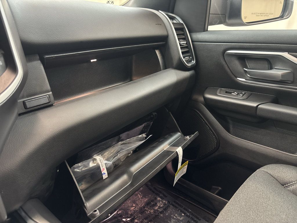 New 2026 RAM 1500 Big Horn AWD/4WD image 25