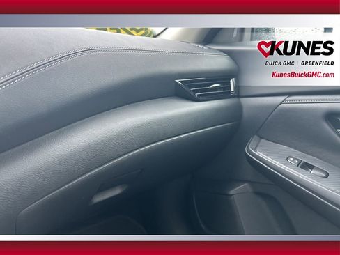 Used 2024 Nissan Sentra SV image 19