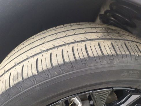 Certified 2024 Honda HR-V Sport image 30