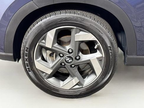 Certified 2024 Hyundai Venue Limited FWD image 31
