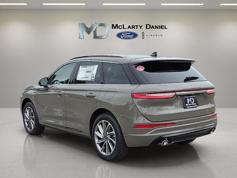 Used 2025 Lincoln Corsair Grand Touring w/ Equipment Group 301A AWD/4WD image 4
