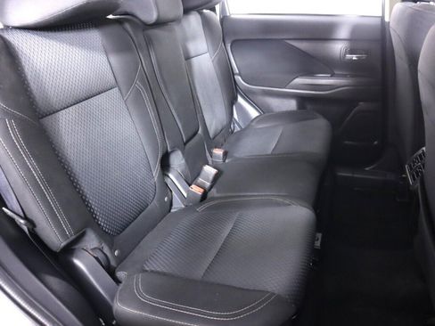 Used 2020 Mitsubishi Outlander ES AWD/4WD image 37