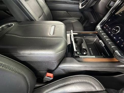 Used 2025 GMC Yukon Denali image 55