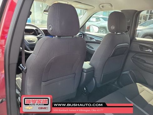 Used 2025 Chevrolet TrailBlazer LT FWD image 13