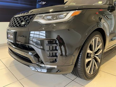 Used 2023 Land Rover Discovery S R-Dynamic AWD/4WD image 12