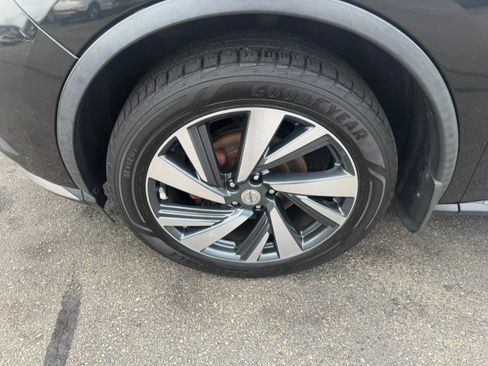 Used 2015 Nissan Murano Platinum w/ Platinum Technology Package AWD/4WD image 3