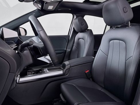 Used 2026 Mercedes-Benz GLA 250 image 16