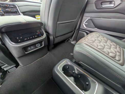 New 2026 Nissan Armada Platinum Reserve image 30