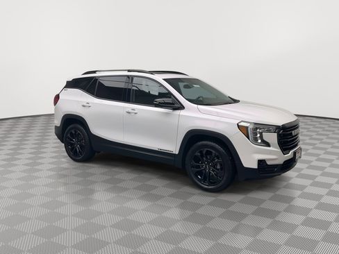 Certified 2022 GMC Terrain SLT w/ Infotainment Package II image 43