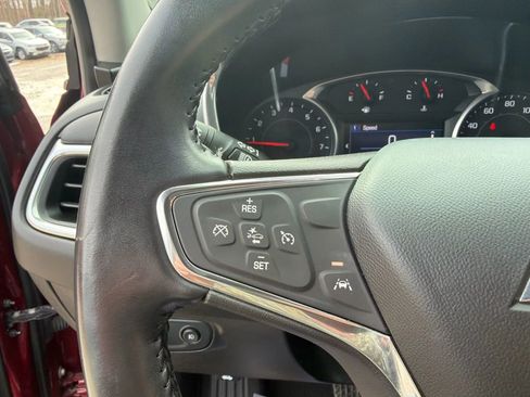 Used 2021 Chevrolet Equinox LT image 43