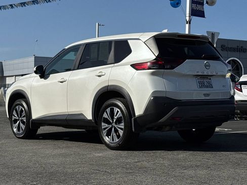 Used 2022 Nissan Rogue SV image 6