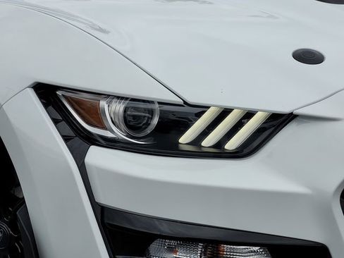 Used 2021 Ford Mustang Shelby GT500 w/ Technology Package RWD image 11