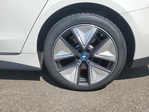 Certified 2023 BMW i4 eDrive35 w/ Premium Package RWD image 27