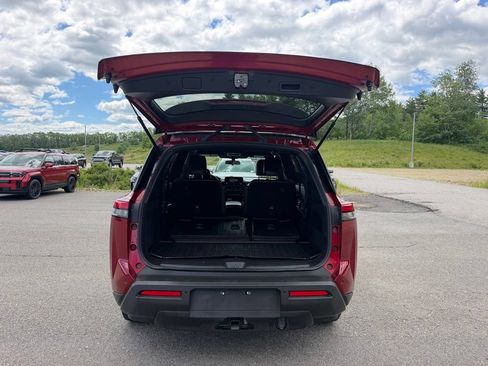 Used 2023 Nissan Pathfinder Rock Creek AWD/4WD image 30