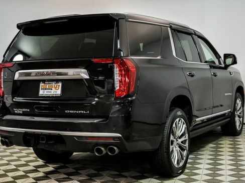 Used 2021 GMC Yukon Denali w/ Denali Premium Package AWD/4WD image 8
