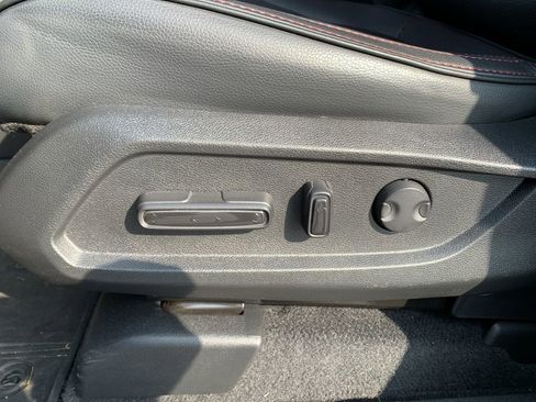 Used 2025 Honda Pilot Black Edition image 22