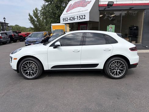 Used 2016 Porsche Macan S AWD/4WD image 4