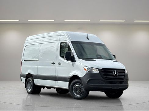 New 2026 Mercedes-Benz Sprinter 4500 image 2