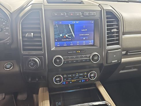 Used 2020 Ford Expedition Limited w/ Special Edition Package AWD/4WD image 27