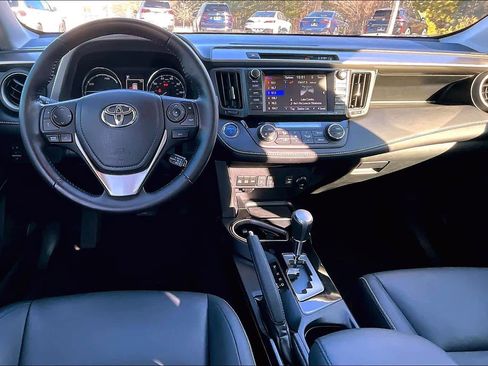 Used 2017 Toyota RAV4 Limited AWD/4WD image 15