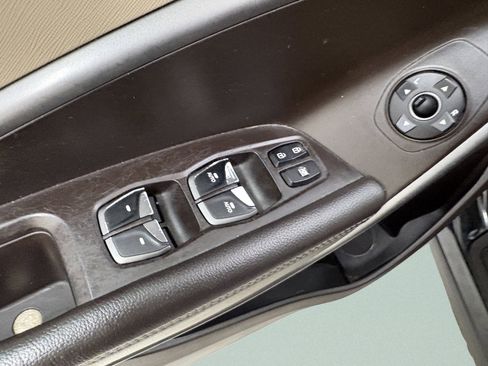 Used 2017 Hyundai Santa Fe Sport image 23